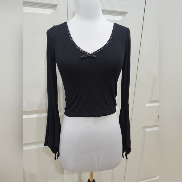 Dolls Kill The Grave Girls Punk Goth Bat Wings Black V Neck Fang Club Crop Top S - Picture 2 of 12